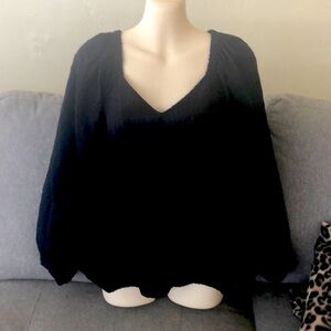 NWOT Old Navy Black V Neck Tiered Long Sleeve Blouse✨ Medium ✨ $38 ✨ Bohemian